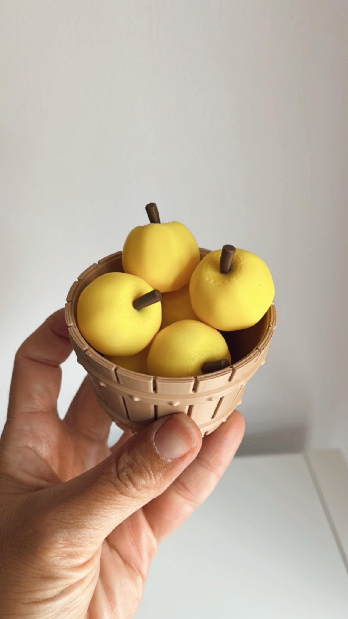 3D printed Apple Bushel and Apples