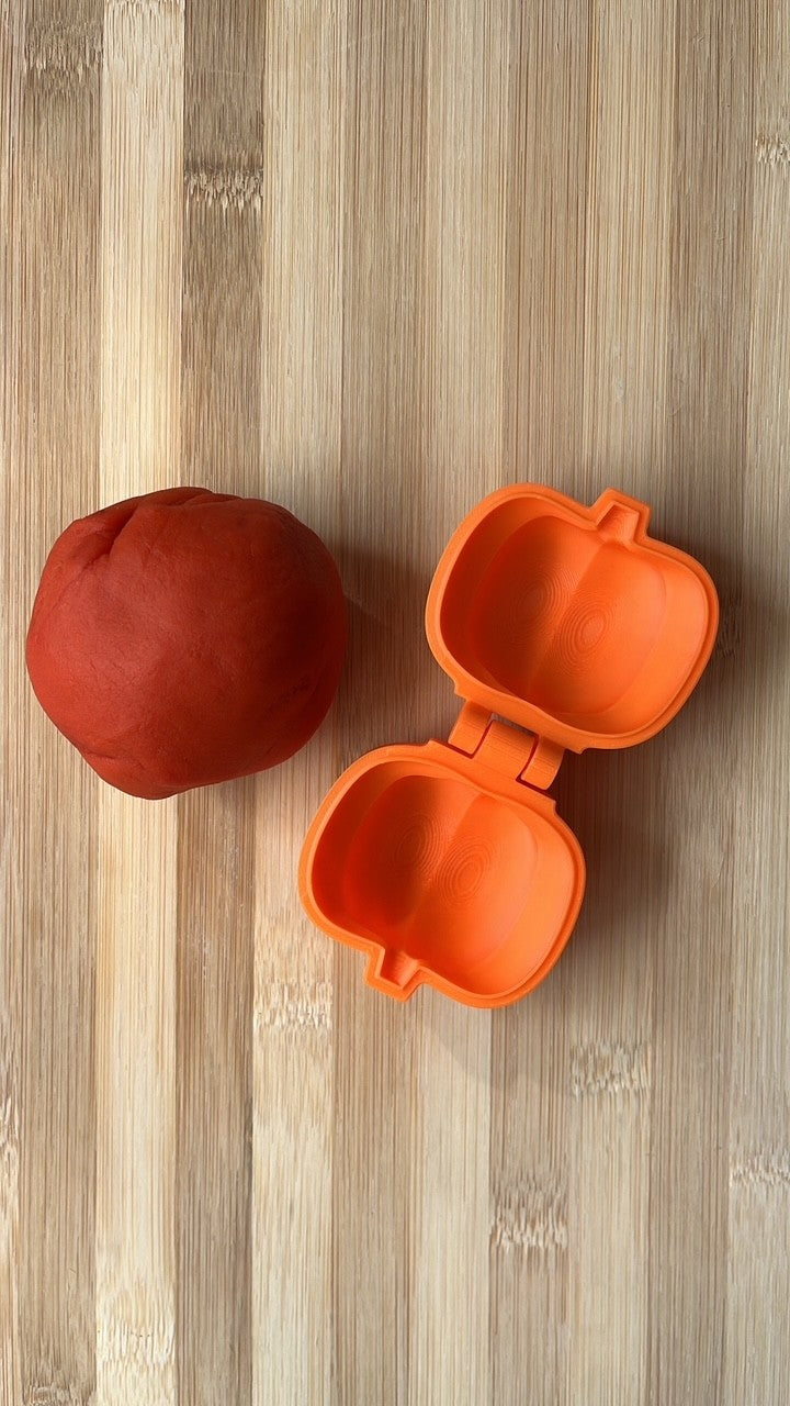 3D Printed Pumpkin Playdough Mould