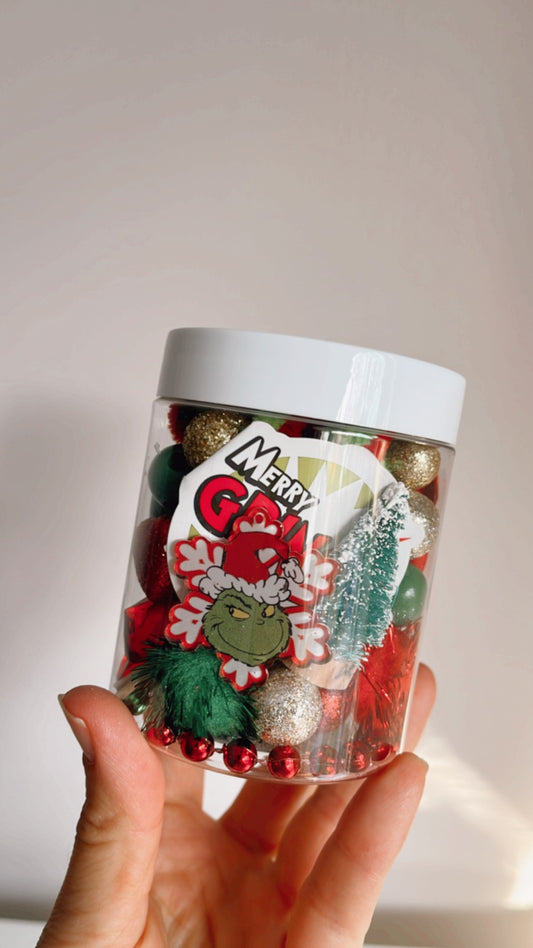 Grinch Playdough to Go Jar