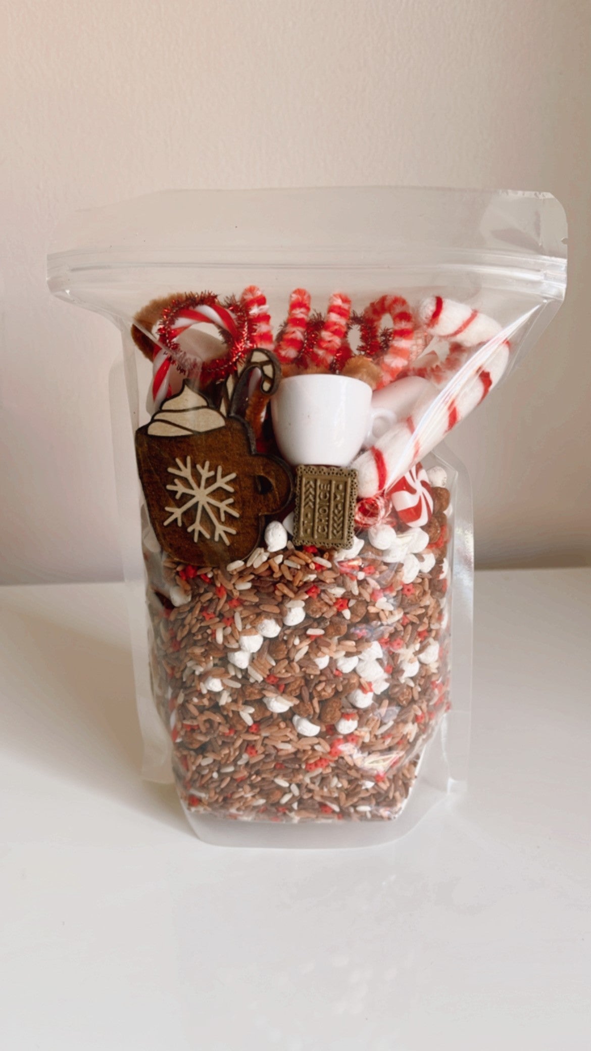 Peppermint Hot Chocolate Dump and Discover Bag